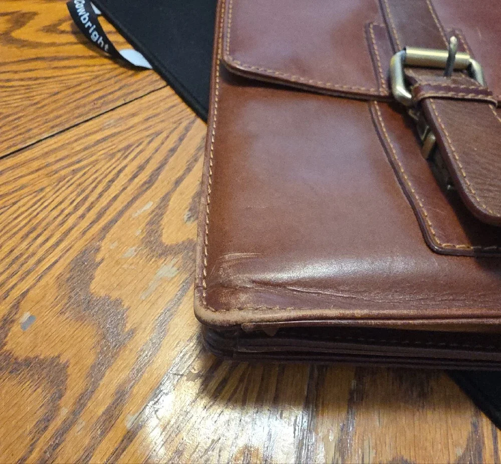 Stylish Brown Leather Men's Briefcase with Dual Buckle Closure